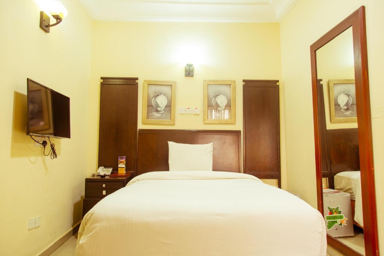 Hotel Reno Abuja Ngoại thất bức ảnh
