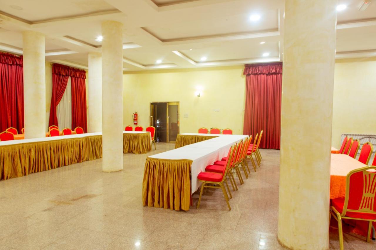 Hotel Reno Abuja Ngoại thất bức ảnh